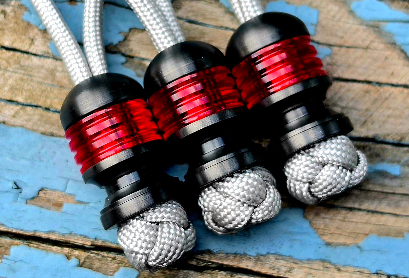 1 Zirconium Modular Bomb w/ Red Acrylic MoB